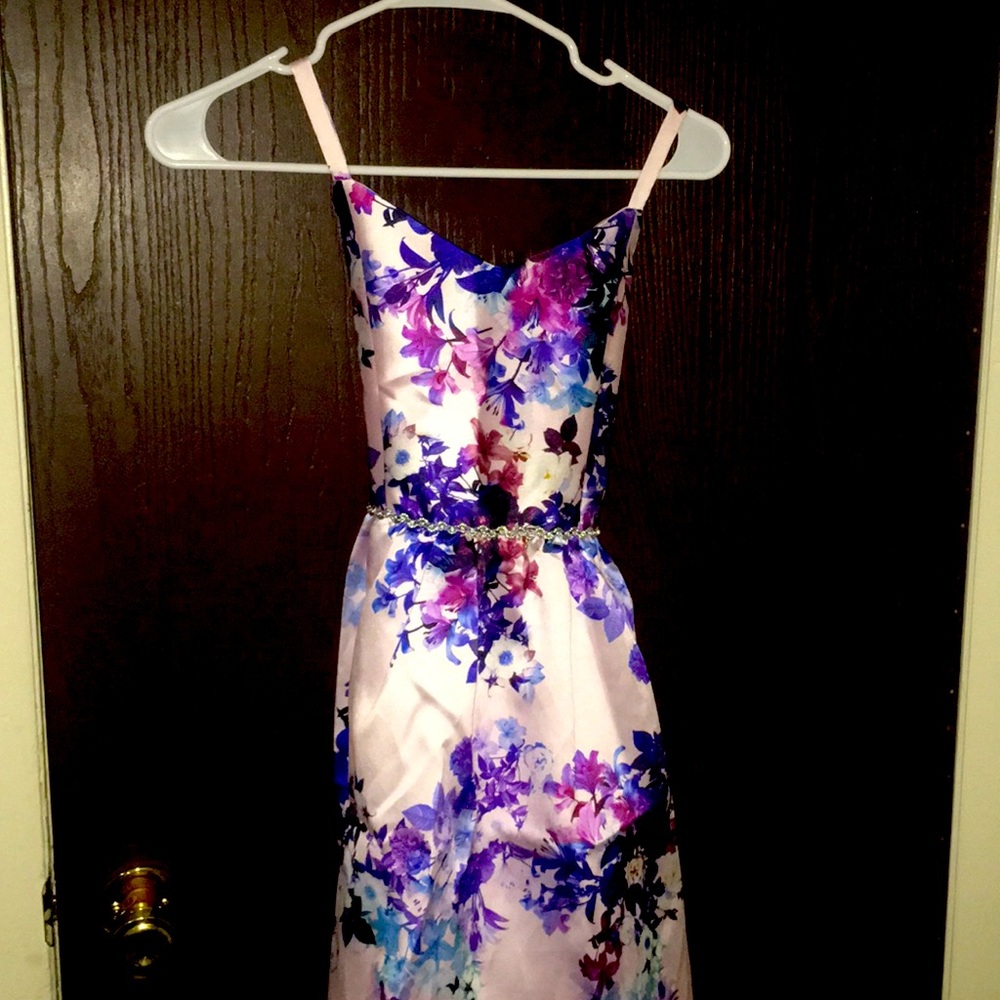 Girls strapless dress